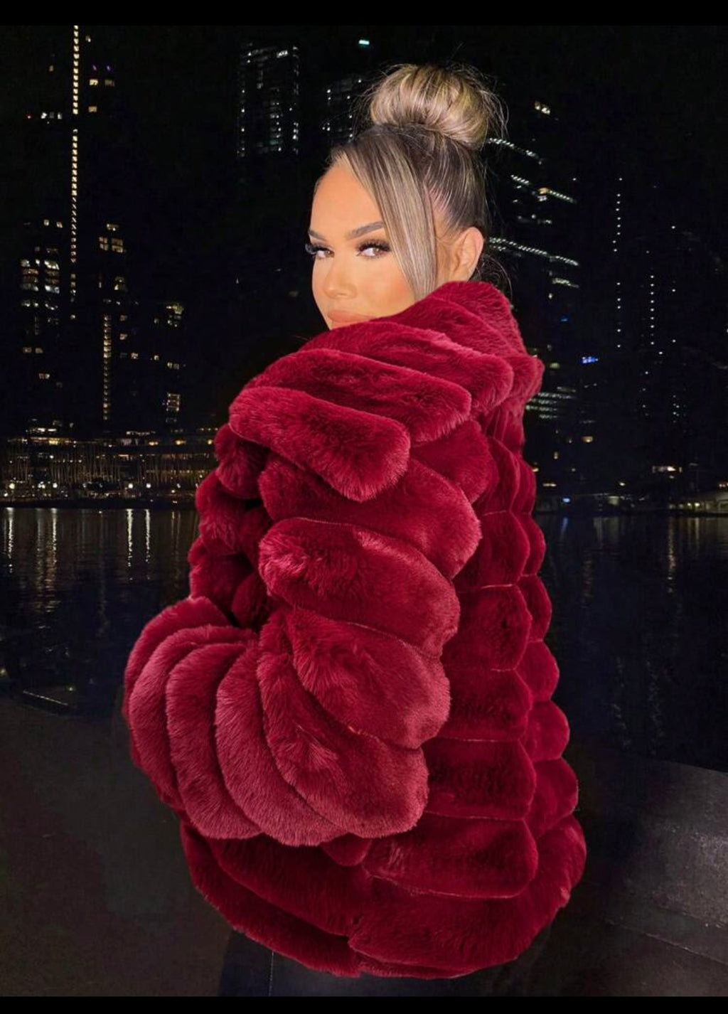 Women Sophisticated￼Fur Coats