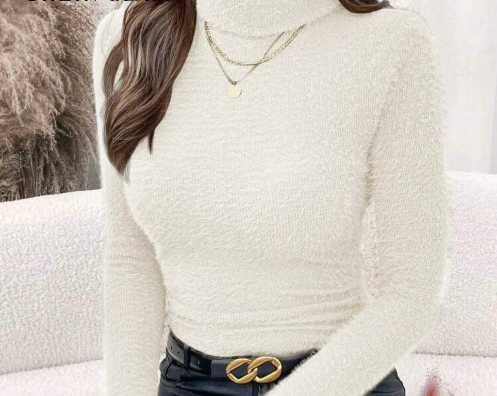 Women Fur/ Soft Turtleneck