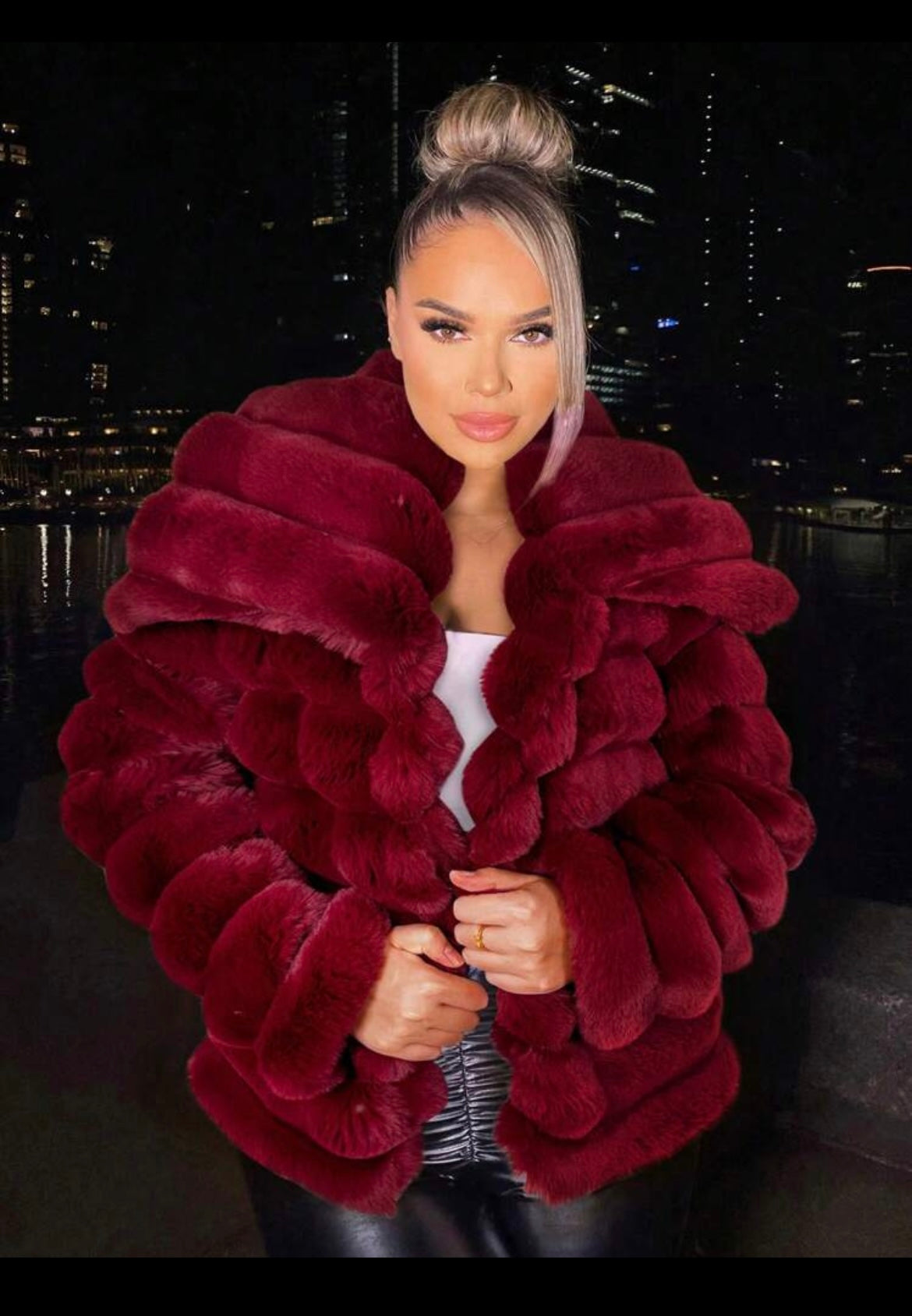 Women Sophisticated￼Fur Coats